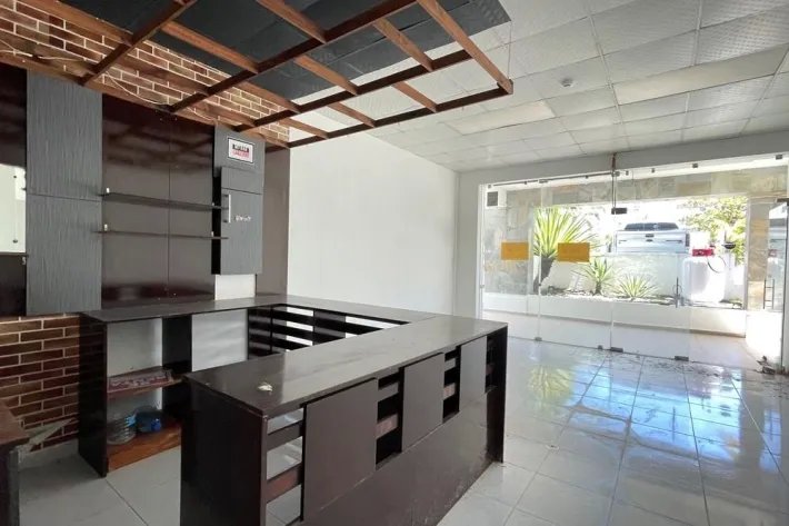 Se alquila local comercial en Town Center, Playa Blanca