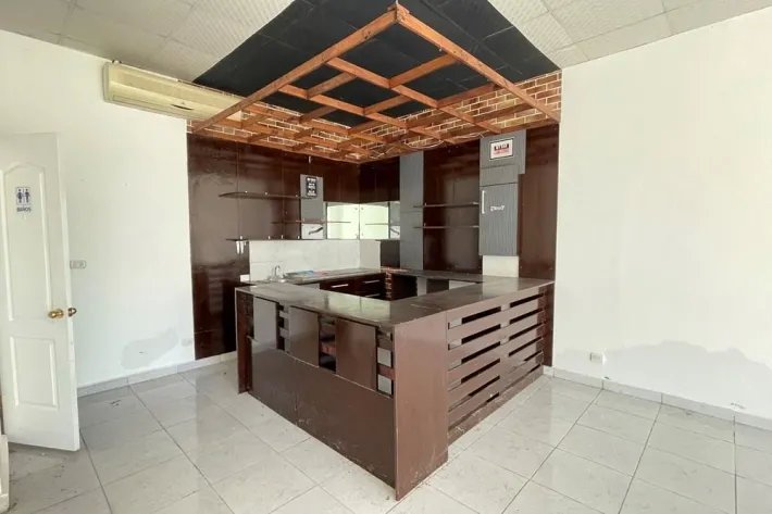 Se vende local comercial en Town Center, Playa Blanca