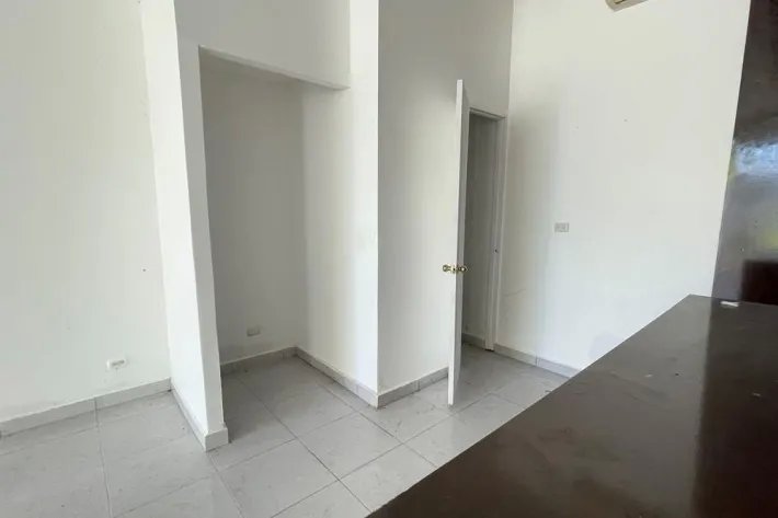 Se vende local comercial en Town Center, Playa Blanca