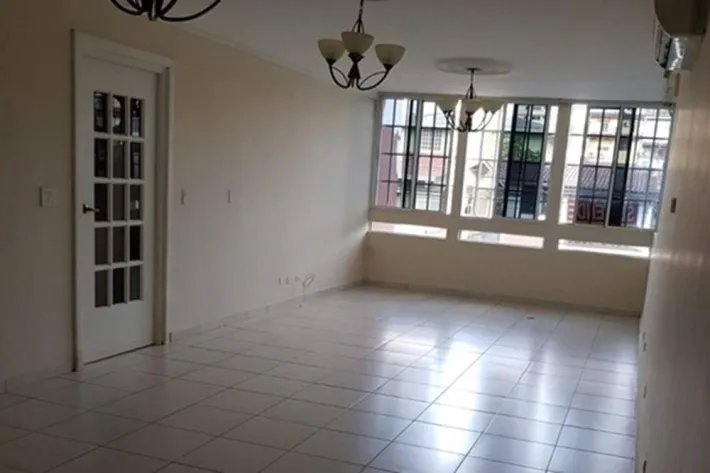 Se vende apartamento en La Locería, Betania