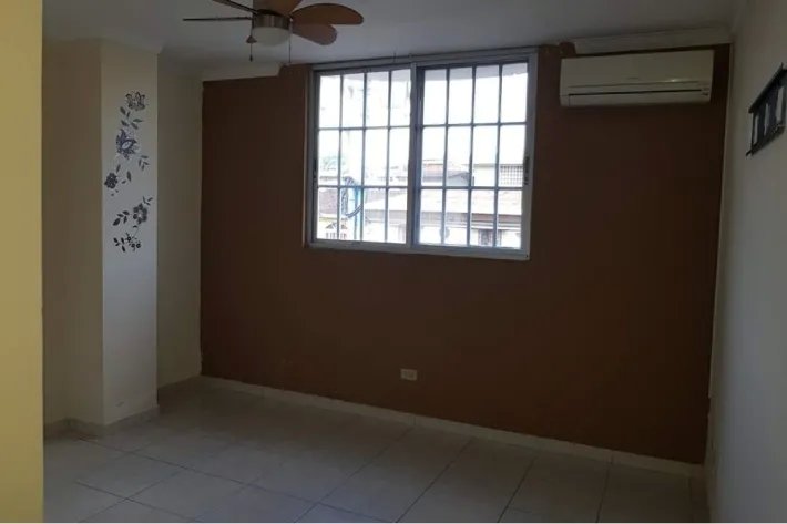 Se vende apartamento en La Locería, Betania