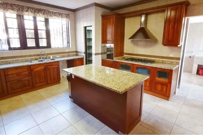 Se vende casa en los Guayacanes, Panamá