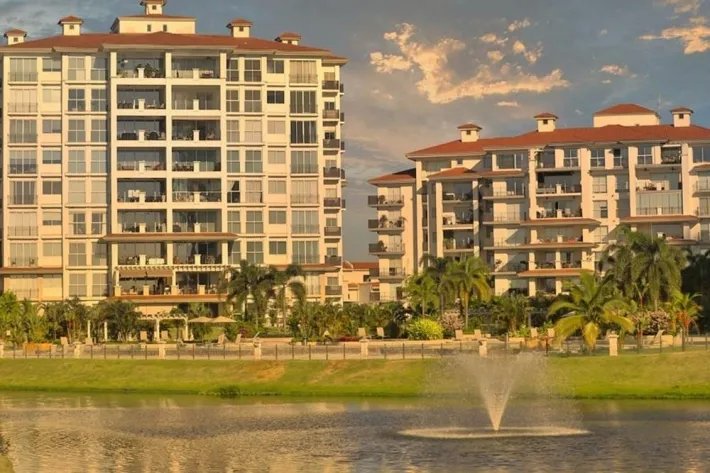 Venta de lujosos apartamentos en Santa María, Panamá