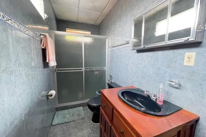 Venta de casa con dos residencias independientes en Betania, Panamá