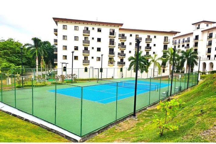 Se alquila apartamento en Embassy Village, Clayton, Panamá