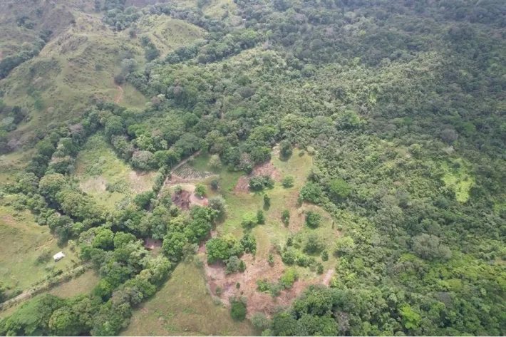 Se vende finca en Viento Frío, Santa Isabel