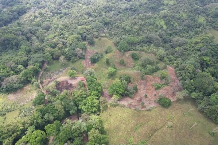 Se vende finca en Viento Frío, Santa Isabel