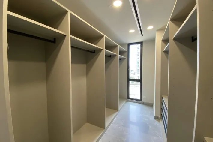 Luxury apartments facing the Pacific, Costa del Este