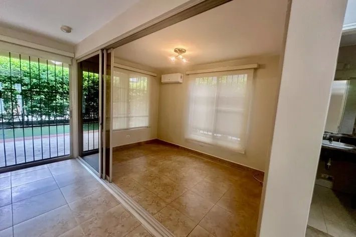 House for sale in Embassy Gardens, Clayton