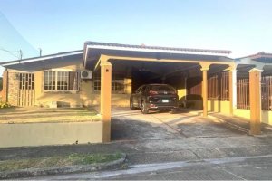 House for sale in Paseo Miramar, La Chorrera
