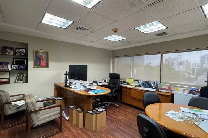 Venta de oficina en Avenida Federico Boyd, Panamá