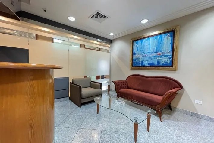 Venta de oficina en Avenida Federico Boyd, Panamá
