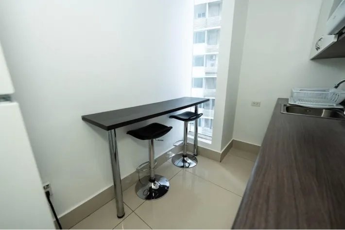 Office for rent at Bicsa Tower, Balboa Avenue
