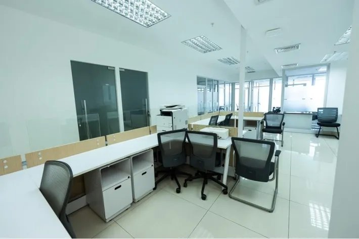 Office for rent at Bicsa Tower, Balboa Avenue