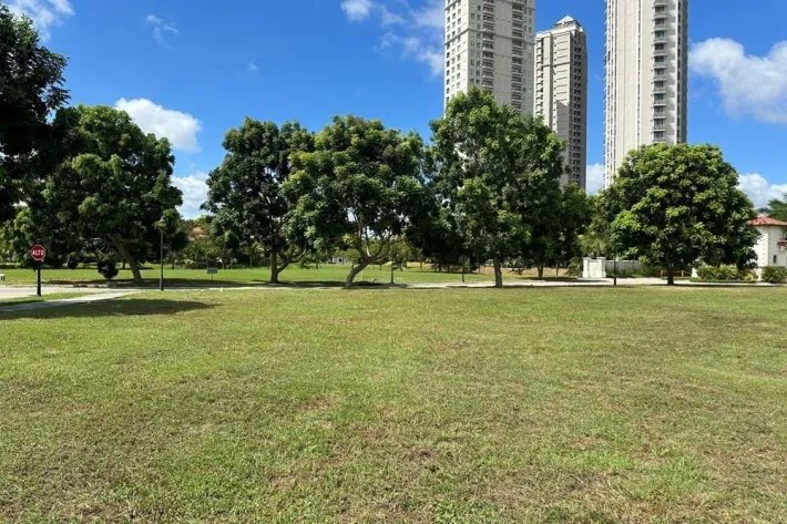 Lotes de terreno para venta en Península Estates, Santa Maria Golf  Co...