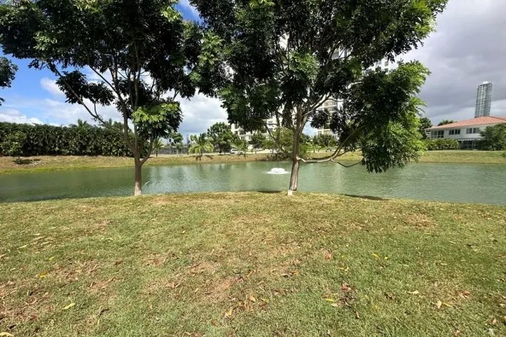 Lotes de terreno para venta en Península Estates, Santa Maria Golf  Country Club