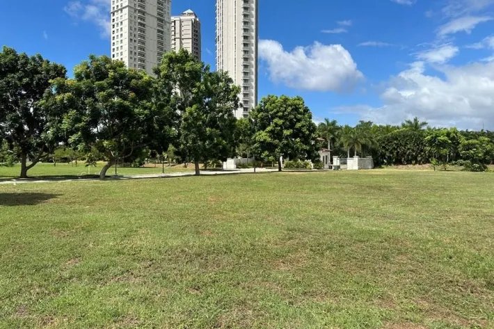 Lotes de terreno para venta en Península Estates, Santa Maria Golf  Country Club