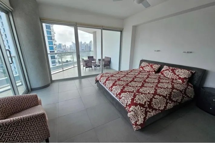 Apartamento en venta en Yacht Club Tower, Avenida Balboa