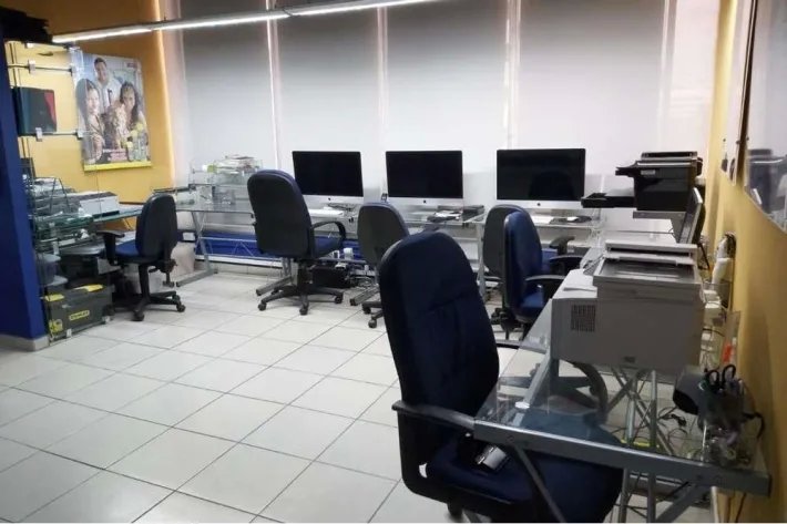 Se alquila oficina amoblada en Hi-Tech Plaza, Obarrio