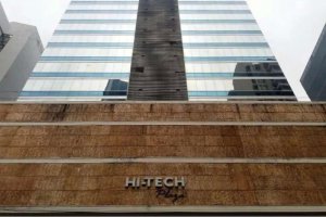 Se alquila oficina amoblada en Hi-Tech Plaza, Obarrio