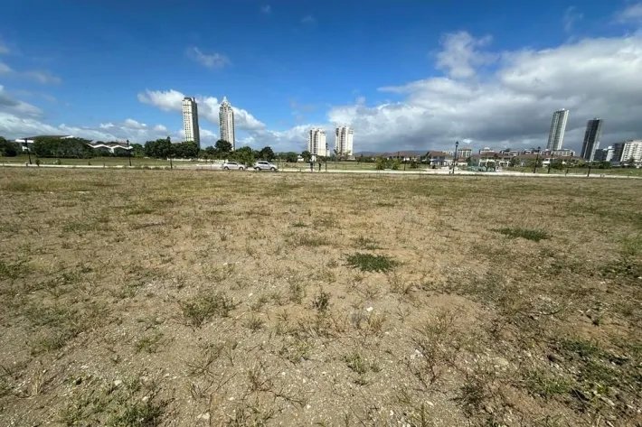 Lotes de terreno para venta en Península Estates Santa Maria Golf  Country Club.