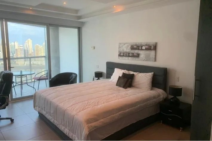 Alquiler de lujoso apartamento PH Yacht Club, Avenida Balboa