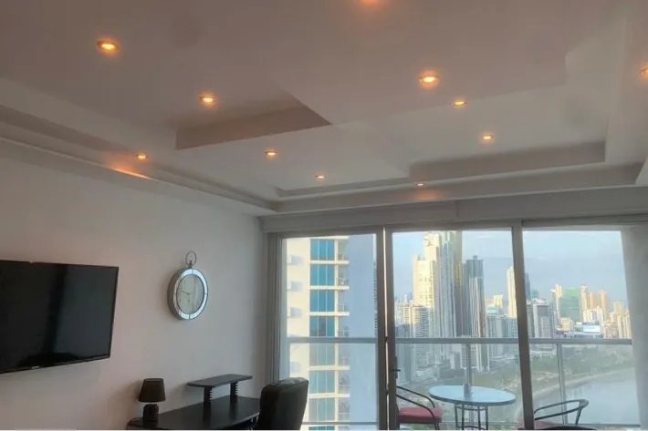 Alquiler de lujoso apartamento PH Yacht Club, Avenida Balboa