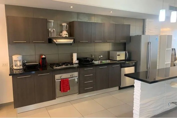 Alquiler de lujoso apartamento PH Yacht Club, Avenida Balboa
