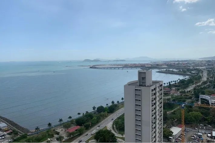 Alquiler de lujoso apartamento PH Yacht Club, Avenida Balboa