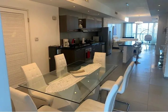 Alquiler de lujoso apartamento PH Yacht Club, Avenida Balboa