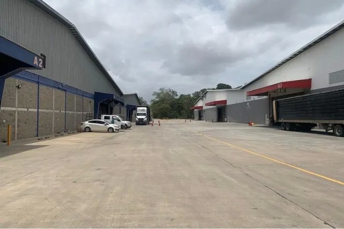 Alquiler de galera parque industrial panawest La Chorrera