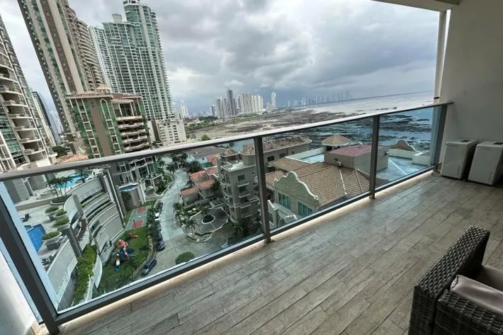 Venta de apartamento en PH Grand Tower, Punta Pacifica