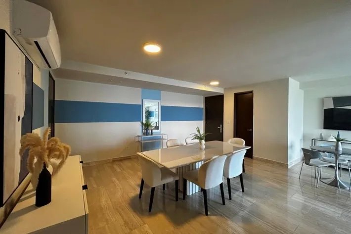 Apartamento amoblado en venta en Costa del Este, Panamá