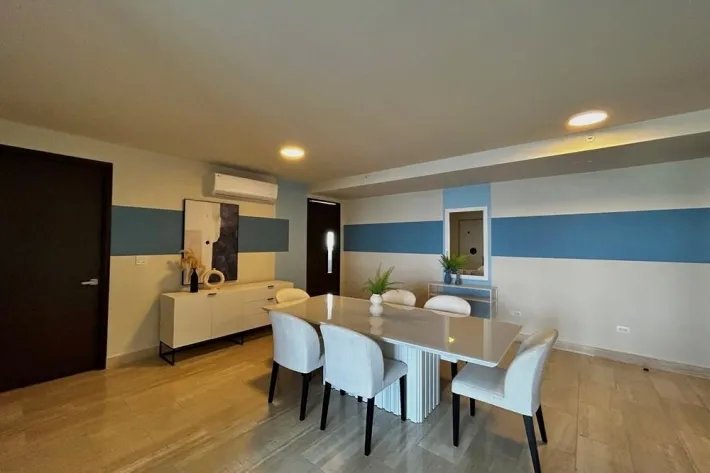 Apartamento amoblado en venta en Costa del Este, Panamá