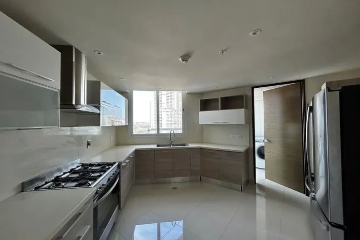 Apartamento amoblado en venta en Costa del Este, Panamá