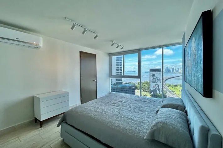 Apartamento en alquiler  de 202 m² (2.174,31pies cuadrados)  totalment...