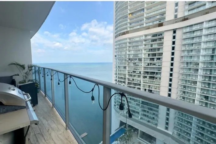 Venta de apartamento en Grand Tower, Punta Pacifica