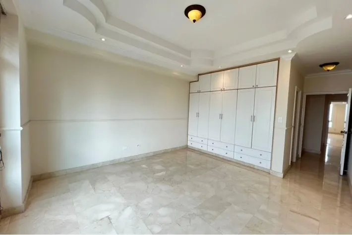 Venta de apartamento en Avenida Balboa, Panamá