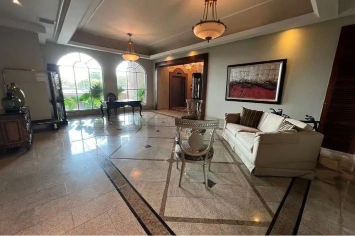 Venta de apartamento en Avenida Balboa, Panamá