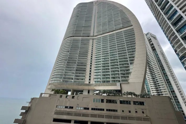 Venta de apartamento en Grand Tower, Punta Pacifica