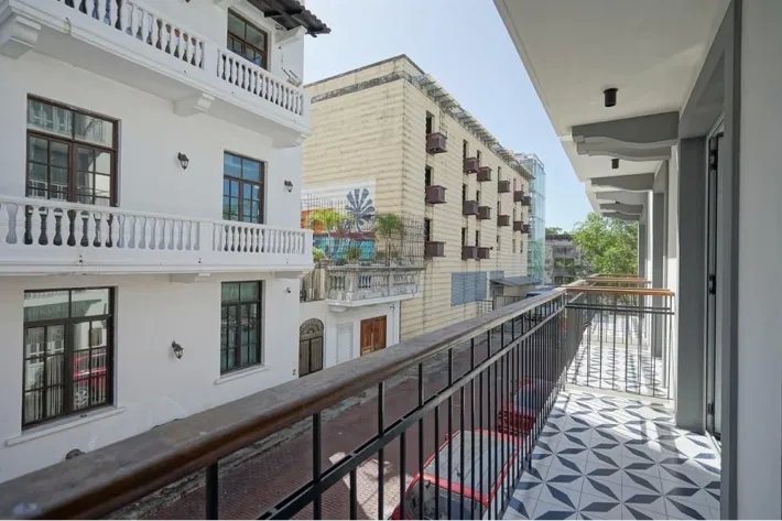 Venta de edificio residencial comercial PH Casa Contemporánea, Casco Antiguo, Panamá