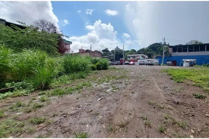 Se vende terreno para construir edificios en Pueblo Nuevo, Panamá