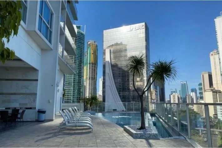 Venta de apartamento en Avenida Balboa