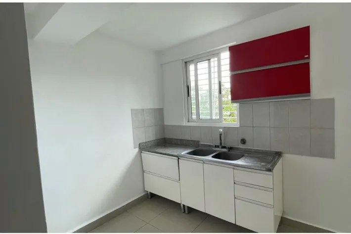 Se vende edificio en Río Abajo, Río Abajo