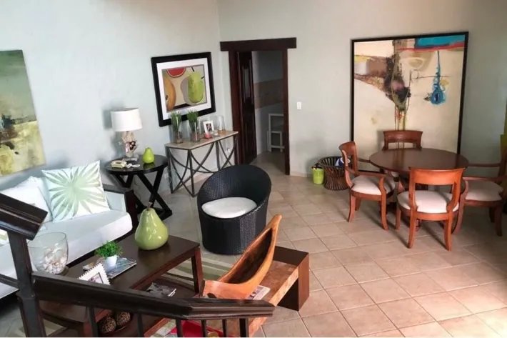 Venta de casa de playa en Costa Esmeralda, San Carlos
