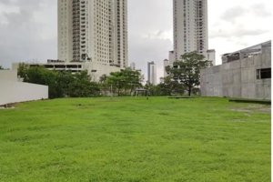 Land for sale in Santa María Business District, Panama