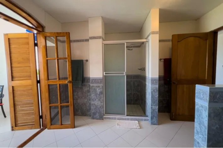Se vende dúplex frente al mar en Playa Blanca, Río Hato