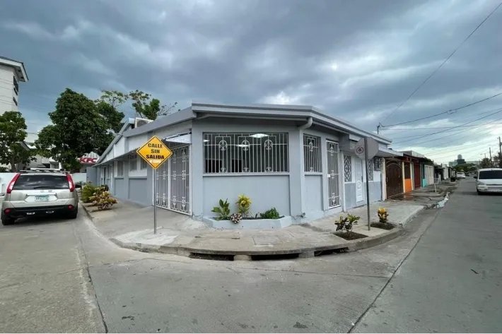 Venta de casa en Las Acacias, Juan Díaz
