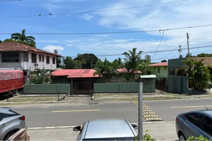 Venta de casa comercial en Juan Díaz, Panamá