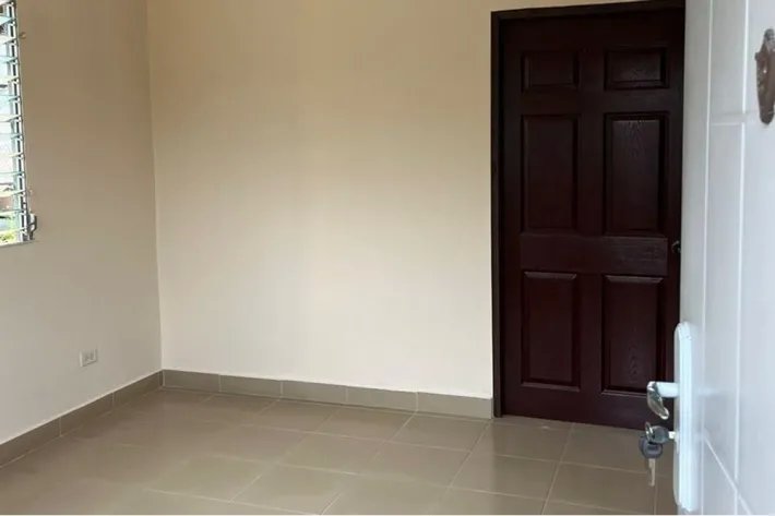 Commercial house for sale in Juan Díaz, Panama